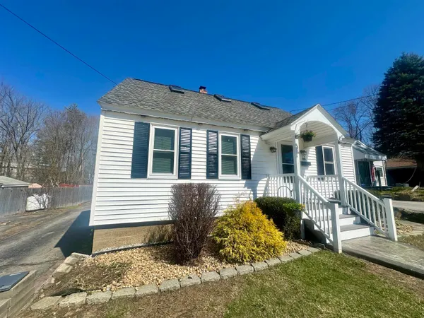 $400,000 | 12 Lindy Street, Pembroke, NH 03275