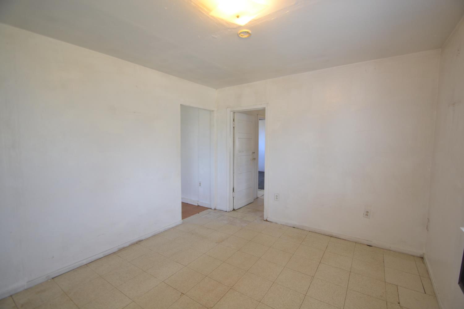 188 Justine Avenue Reedley, CA 93654 - Photo 12 of 20 a view of an empty room