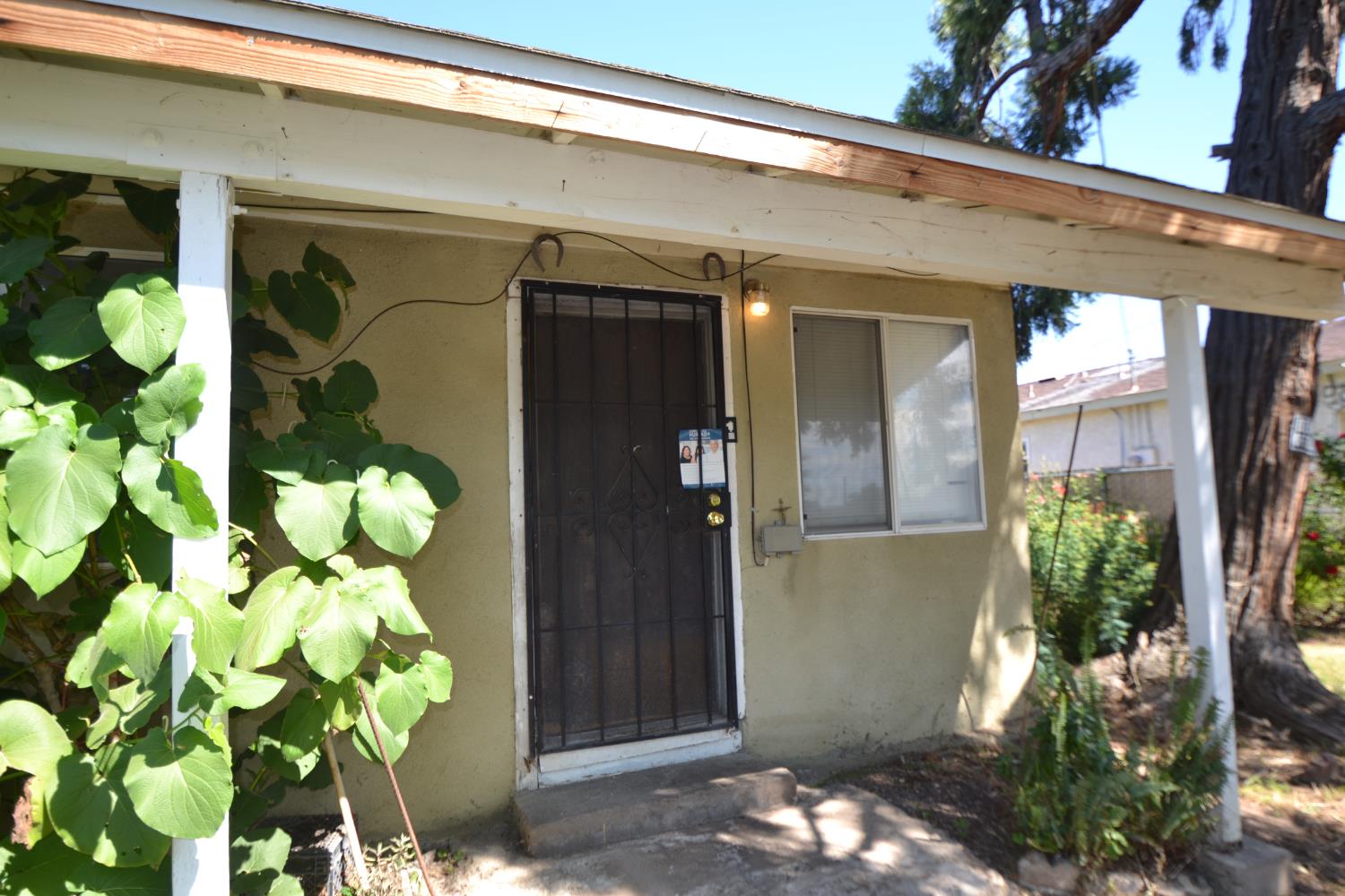 188 Justine Avenue Reedley, CA 93654 - Photo 4 of 21