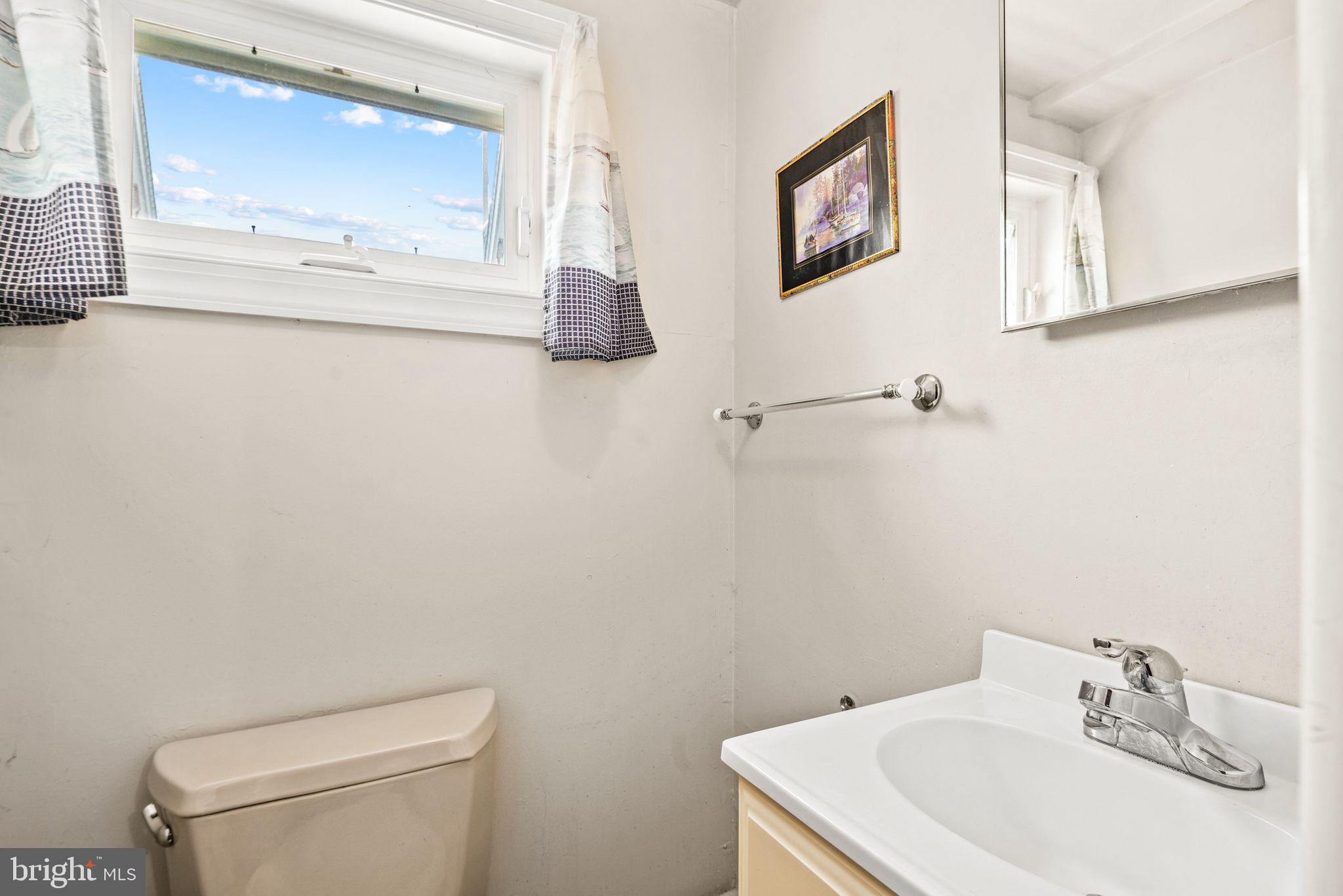 3409 Brookview Road Philadelphia, PA 19154 - Photo 29 of 34 1/2 Bath