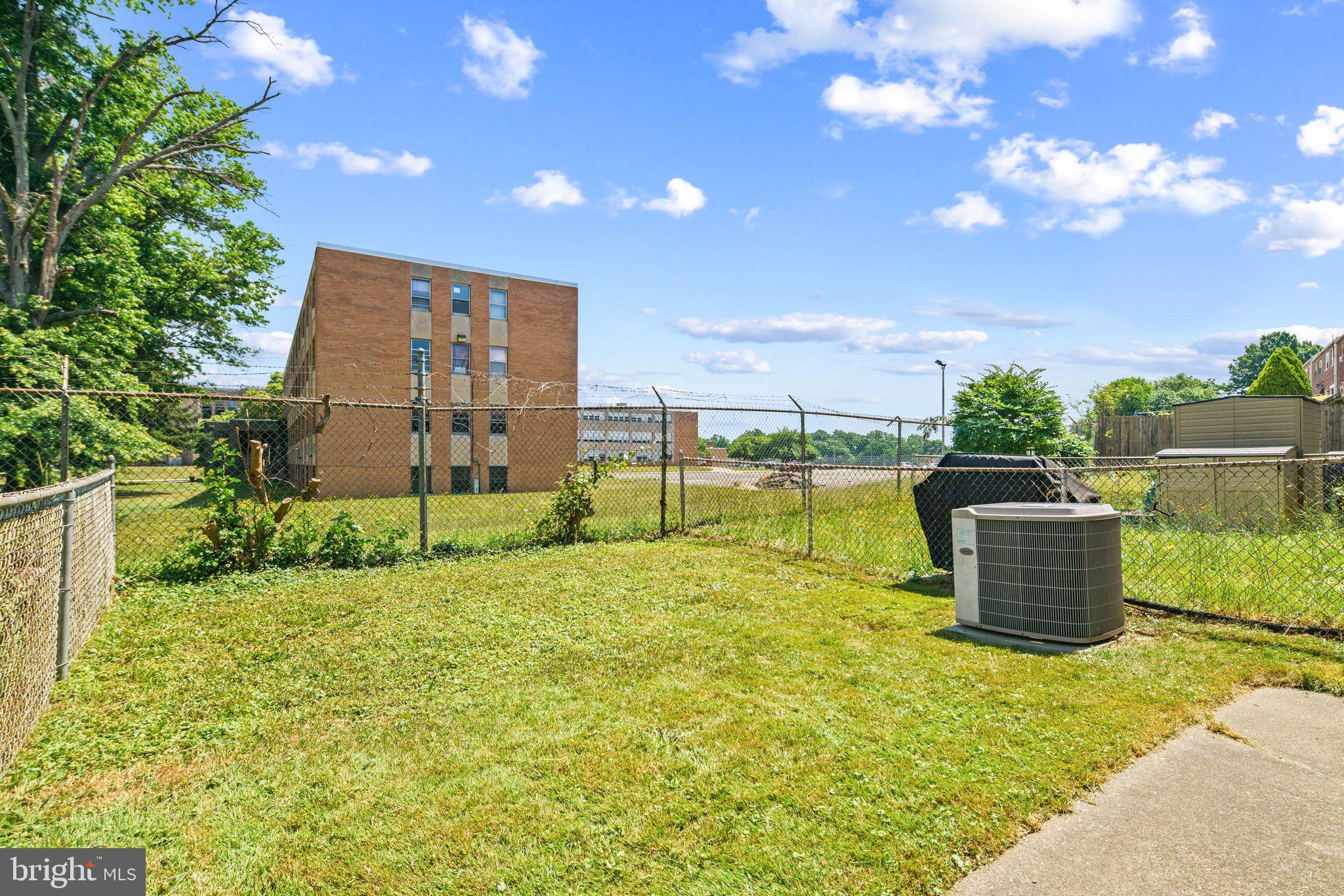 3409 Brookview Road Philadelphia, PA 19154 - Photo 30 of 34 Rear Yard