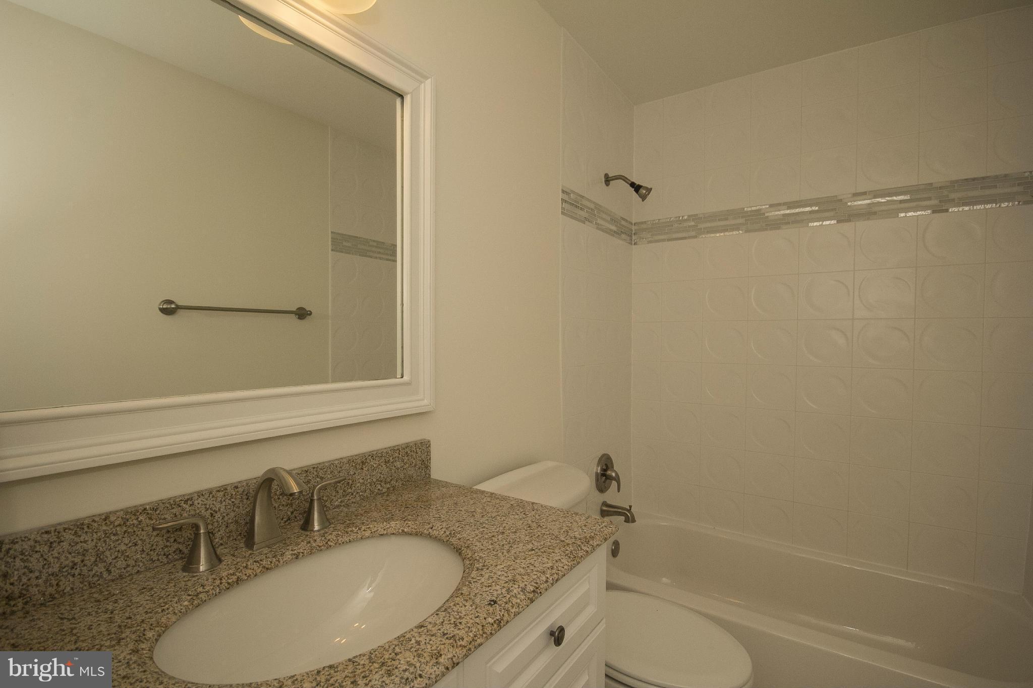 7 Delight Road Reisterstown, MD 21136 - Photo 20 of 28 Hall Shower