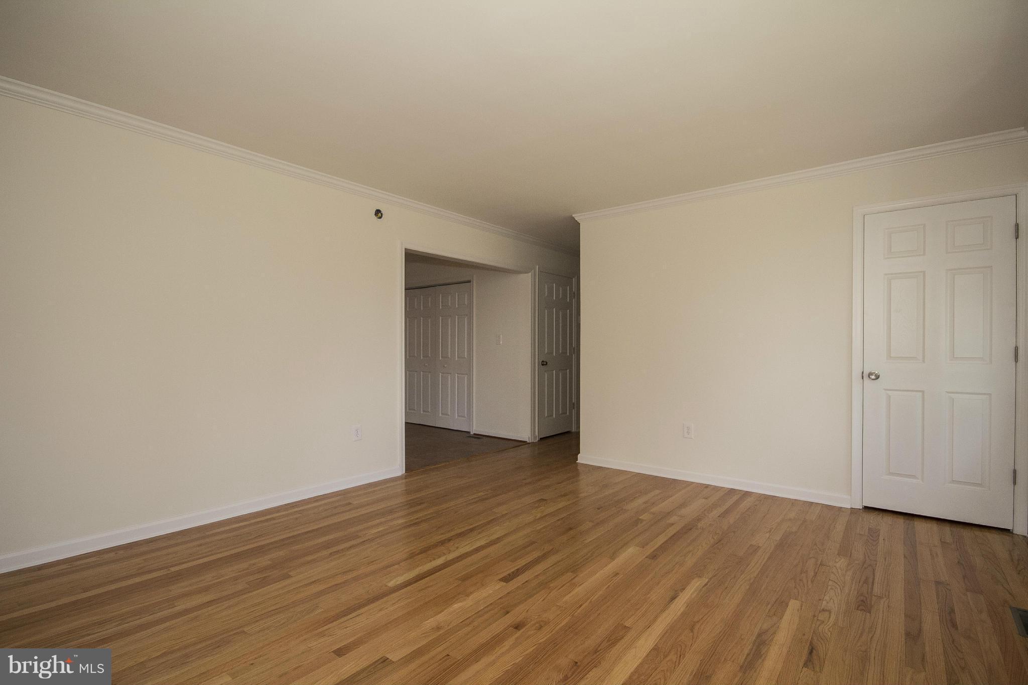 7 Delight Road Reisterstown, MD 21136 - Photo 3 of 28 Living Room