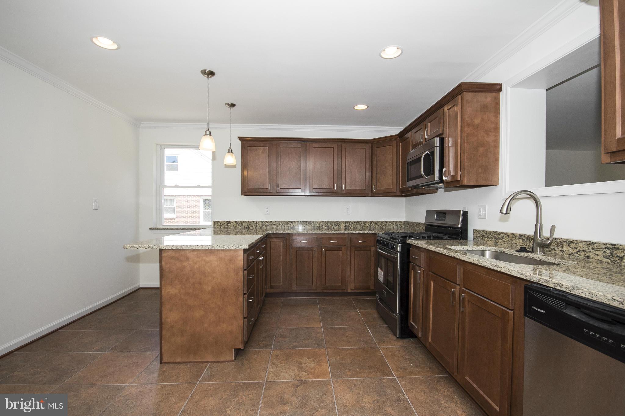 7 Delight Road Reisterstown, MD 21136 - Photo 5 of 28 Kitchen with Granite