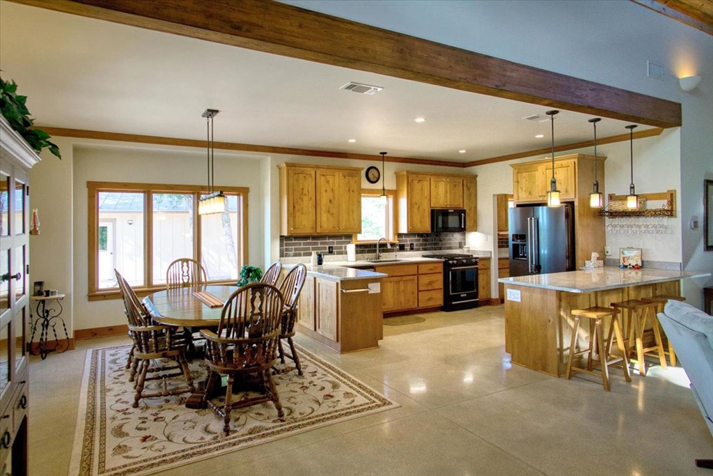 1411 Grape Creek Road Fredericksburg, TX 78624 - Photo 6 of 44