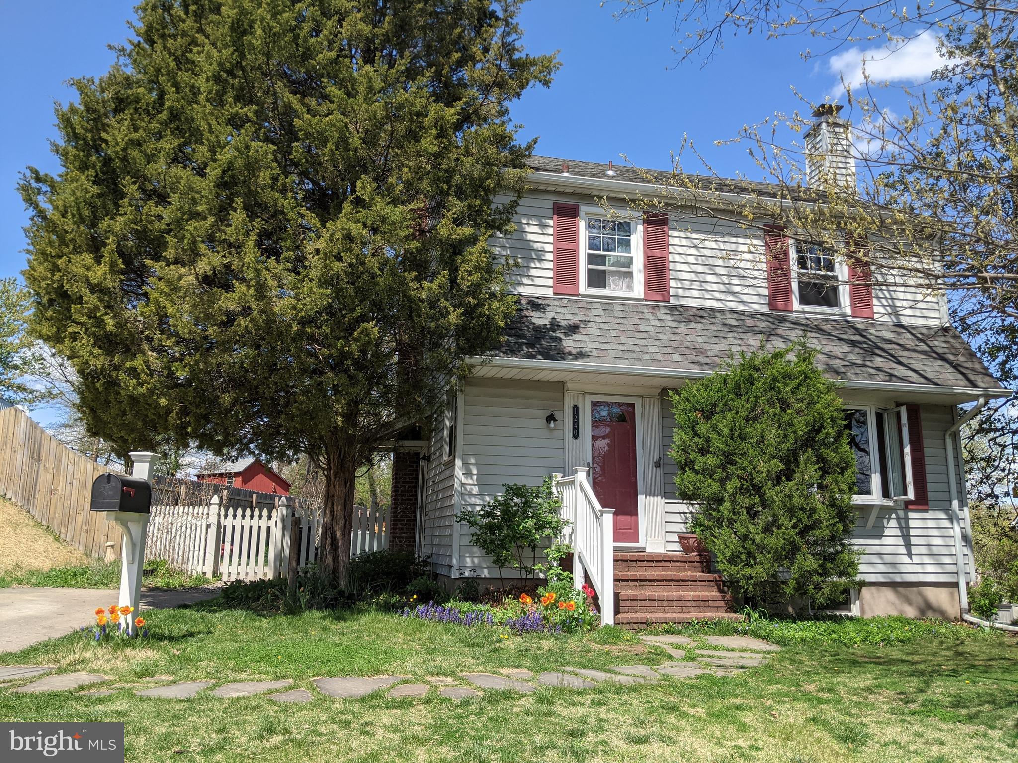 1240 Oakland Terrace Road Baltimore, MD 21227 - Photo 1 of 77