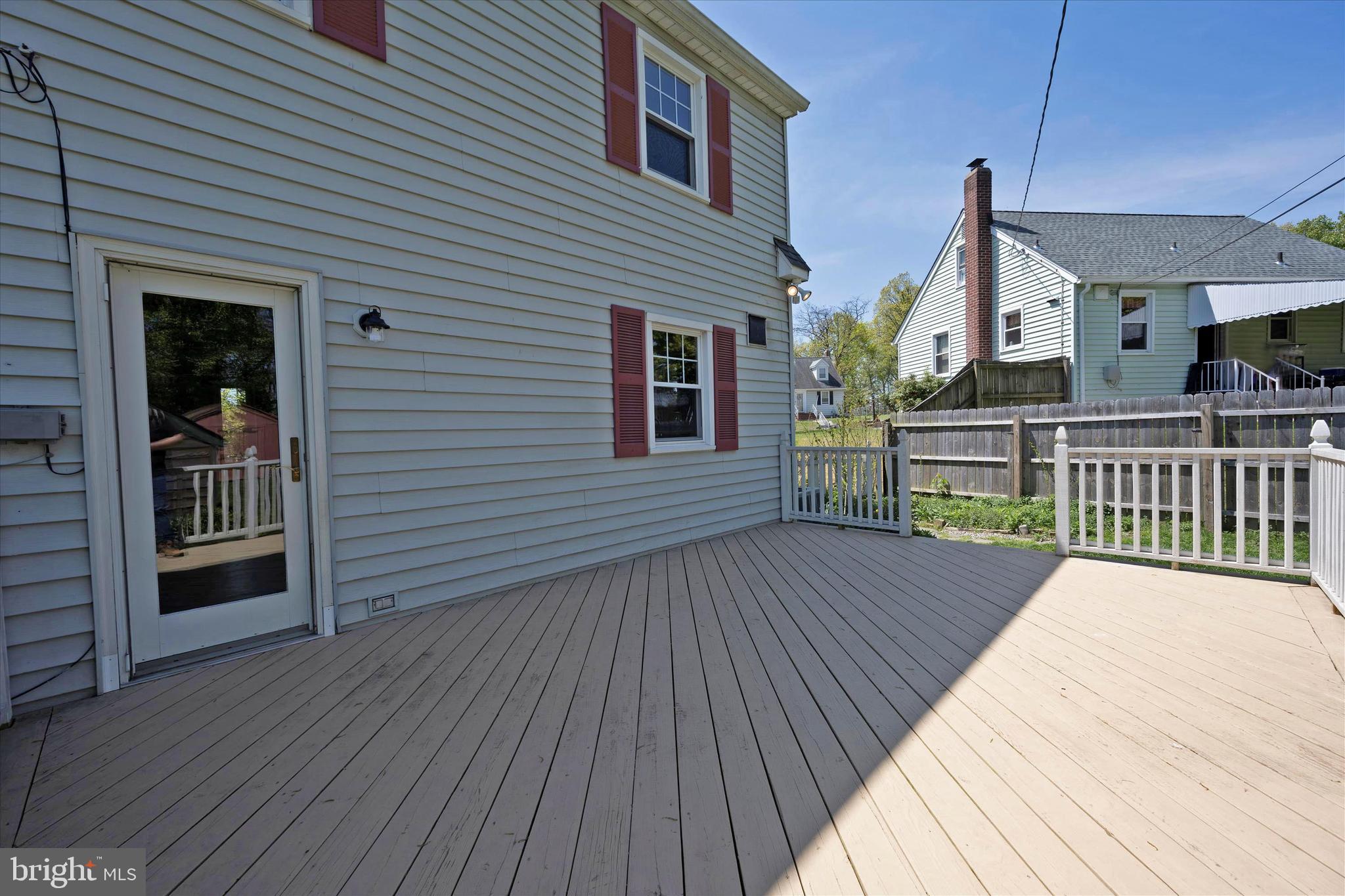 1240 Oakland Terrace Road Baltimore, MD 21227 - Photo 18 of 77