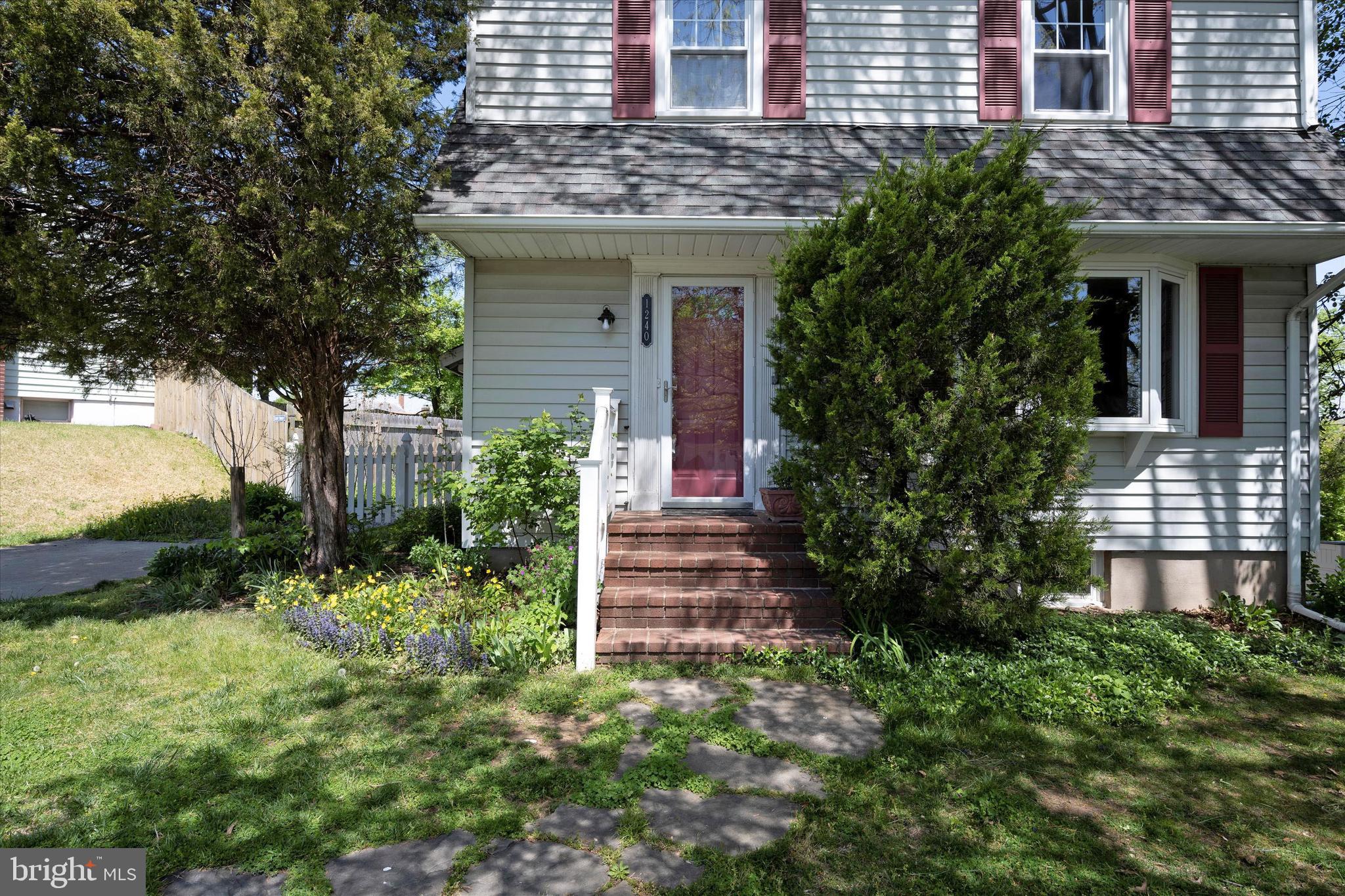 1240 Oakland Terrace Road Baltimore, MD 21227 - Photo 5 of 77