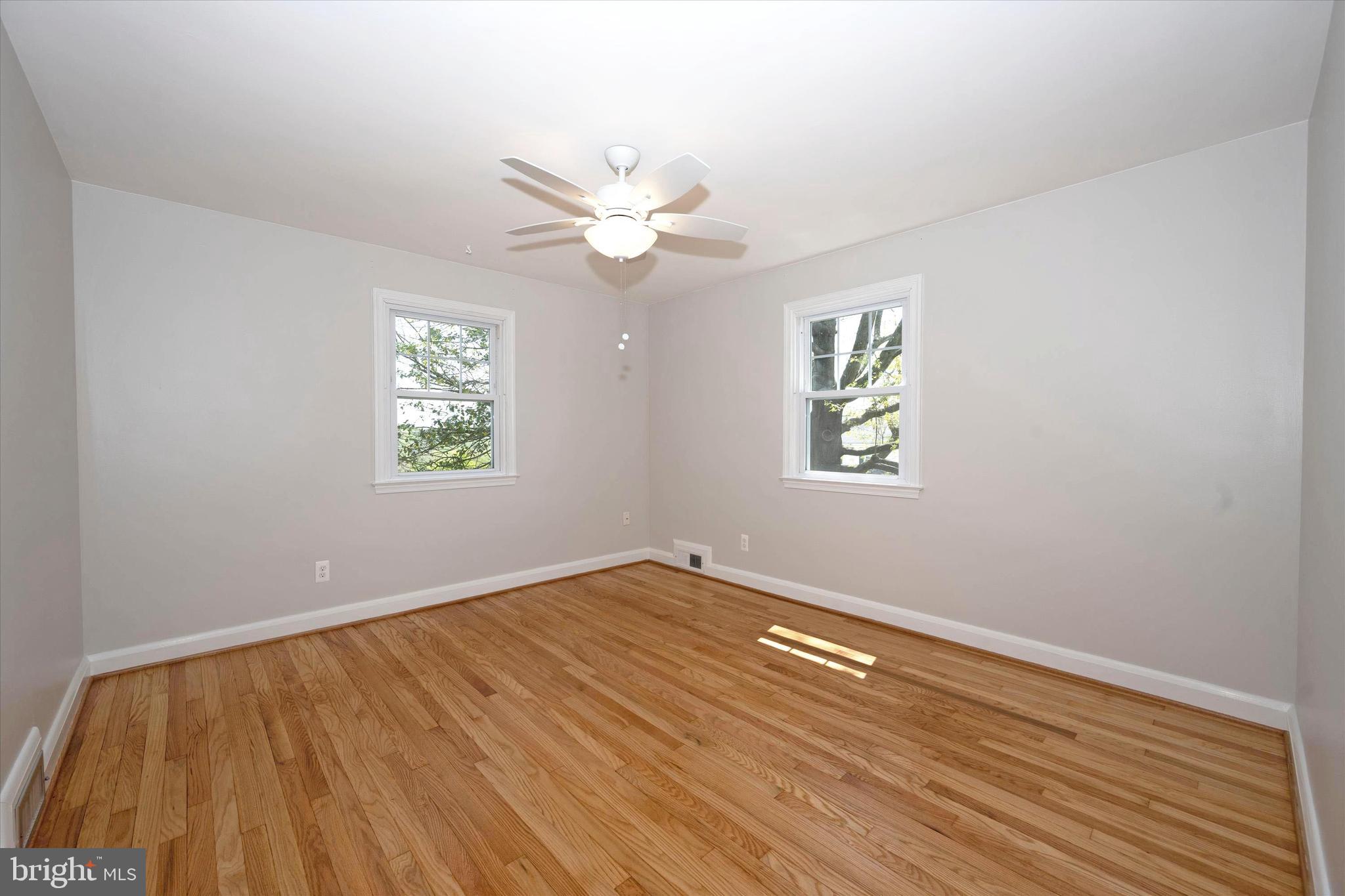 1240 Oakland Terrace Road Baltimore, MD 21227 - Photo 46 of 77