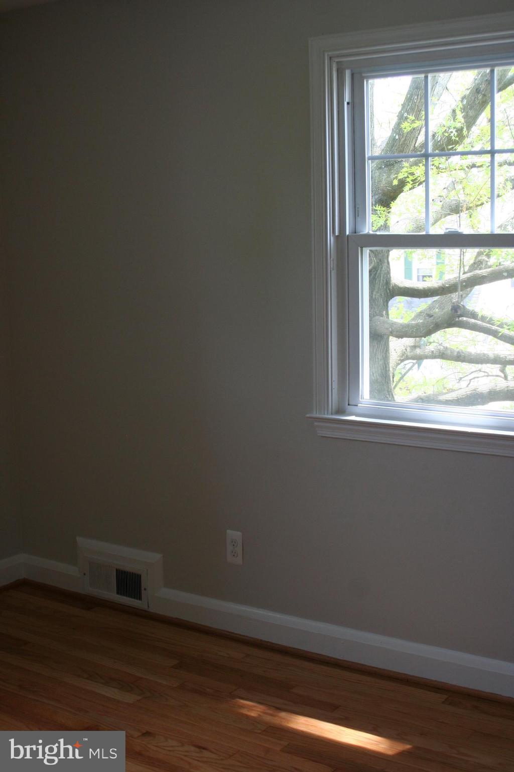 1240 Oakland Terrace Road Baltimore, MD 21227 - Photo 50 of 77