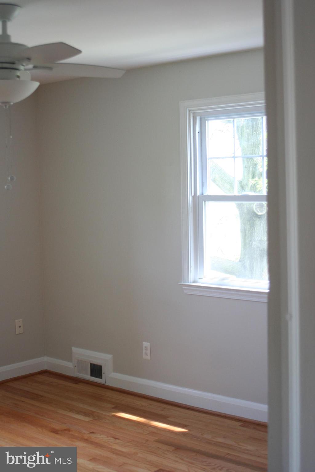 1240 Oakland Terrace Road Baltimore, MD 21227 - Photo 67 of 77