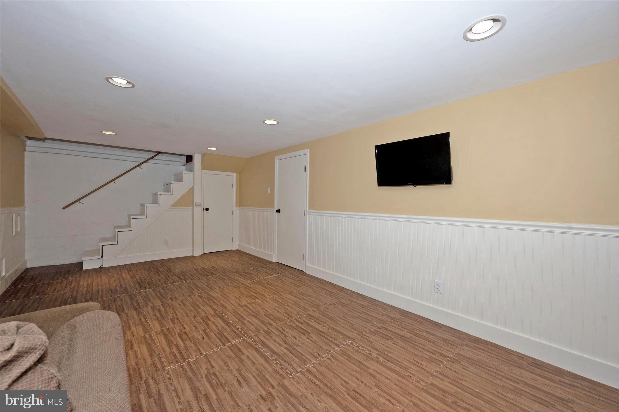 1240 Oakland Terrace Road Baltimore, MD 21227 - Photo 74 of 77