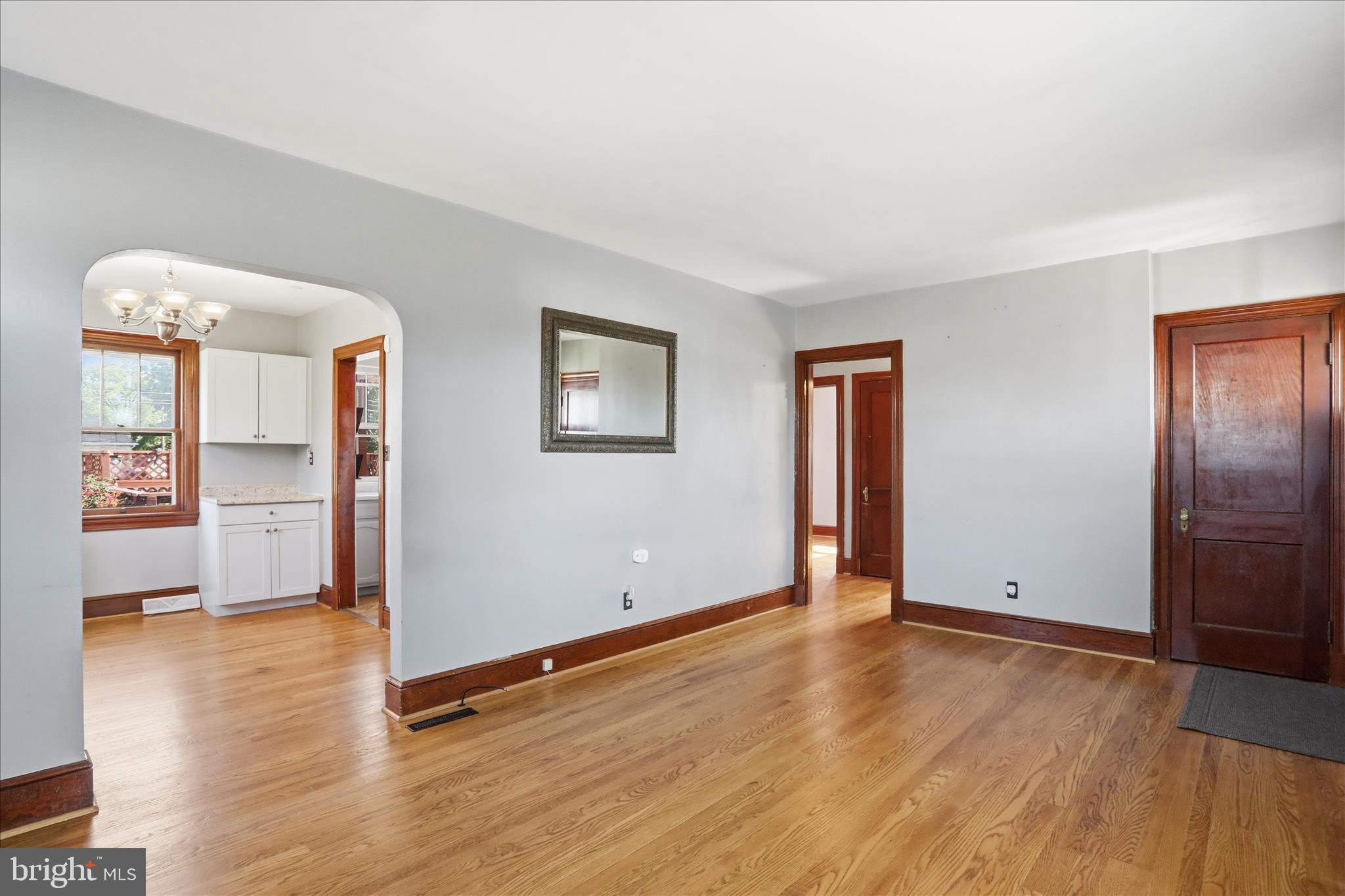 605 Stockton Road Front Royal, VA 22630 - Photo 17 of 54 Living room