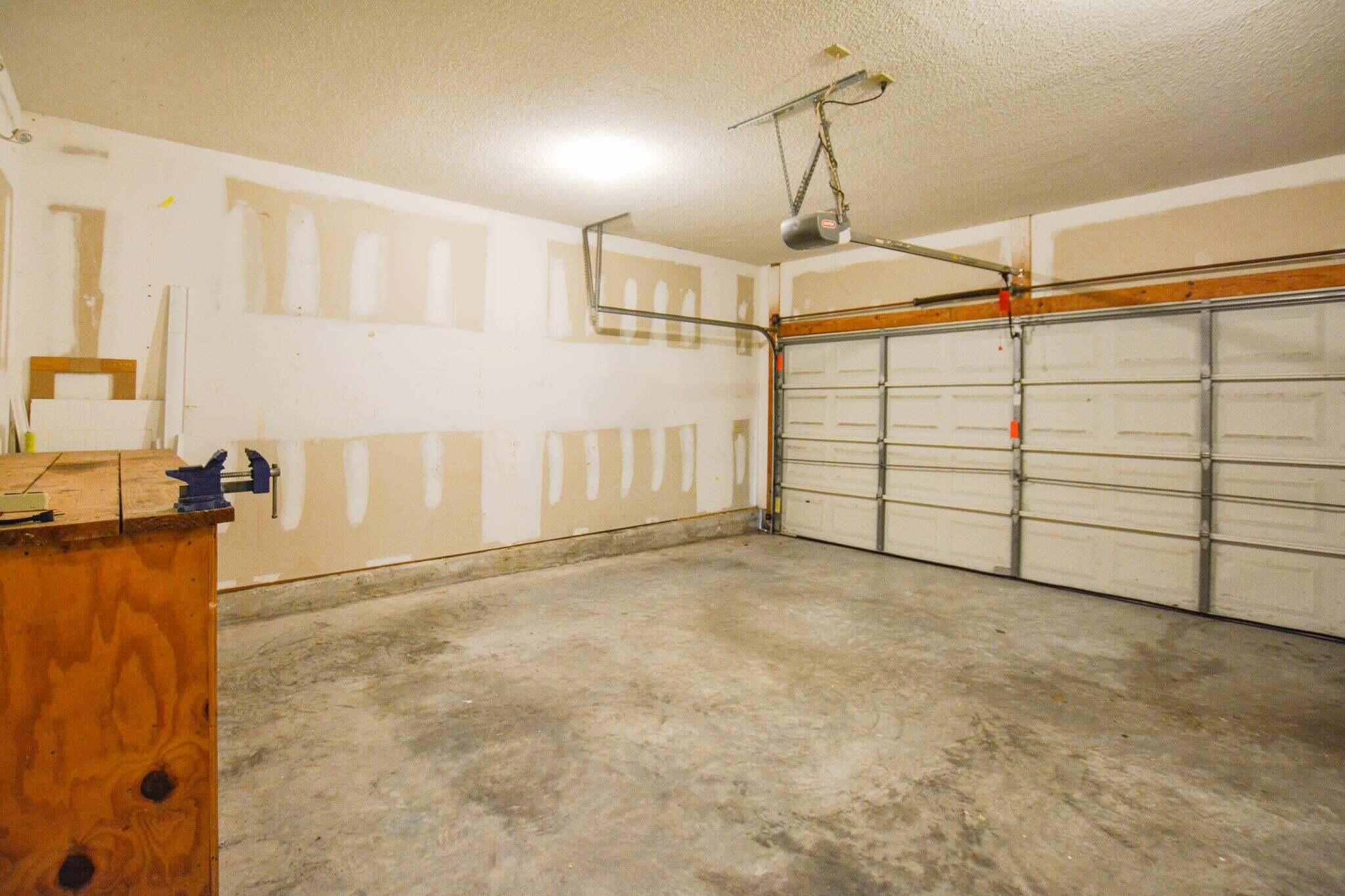 1974 Oak Tree Lane Mount Pleasant, SC 29464 - Photo 12 of 24 20220628131924616133000000-o