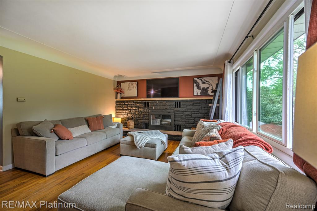 5462 Cook Road Swartz Creek, MI 48473 - Photo 7 of 39