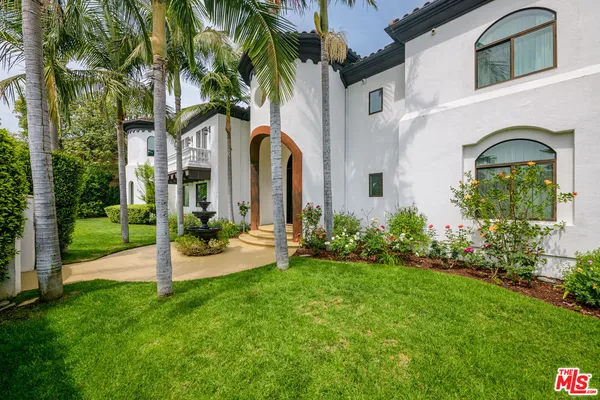 $7,995,000 | 4705 Los Feliz Boulevard, Los Angeles, CA 90027