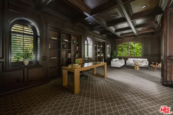$7,995,000 | 4705 Los Feliz Boulevard, Los Angeles, CA 90027