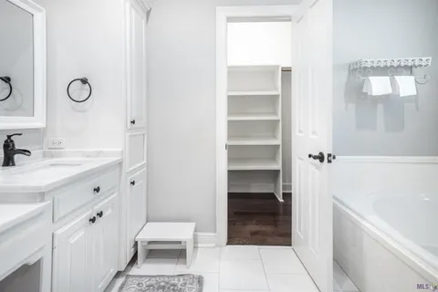 $527,900 | 14449 Cabell Street, Port Vincent, LA 70726