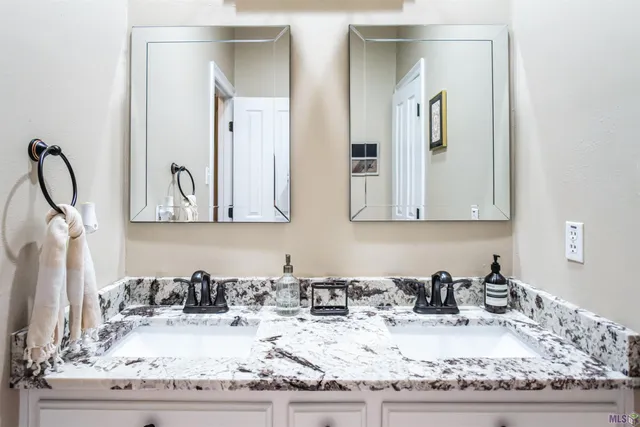 $527,900 | 14449 Cabell Street, Port Vincent, LA 70726