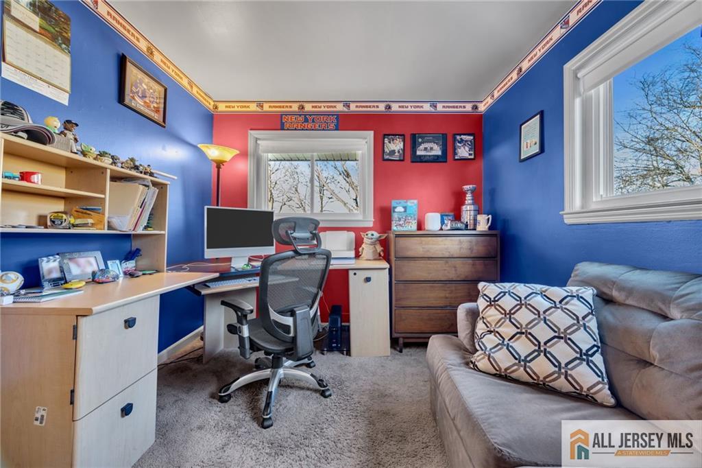 68 Hastings Road Kendall Park, NJ 08824 - Photo 27 of 38