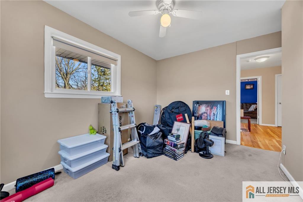 68 Hastings Road Kendall Park, NJ 08824 - Photo 31 of 38