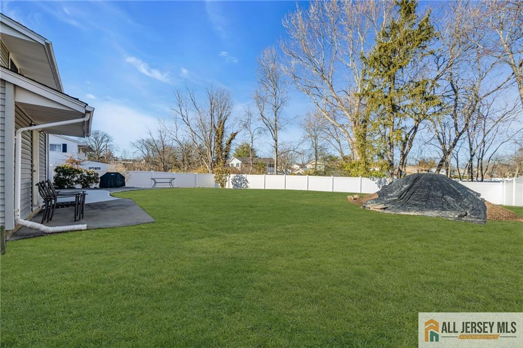 68 Hastings Road Kendall Park, NJ 08824 - Photo 35 of 38