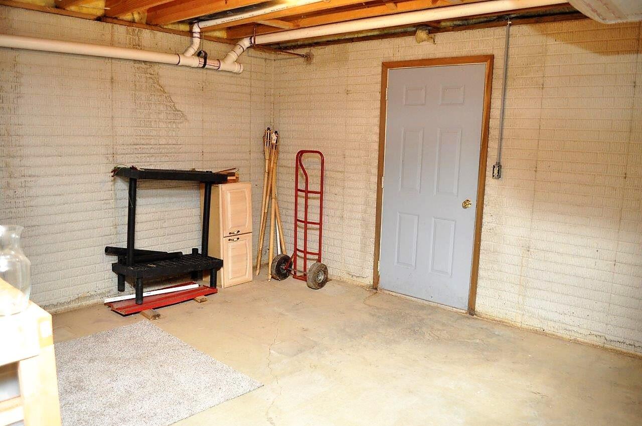 271 Holder Road Baltimore, OH 43105 - Photo 51 of 66 Basement Walk-Up - 271 Holder Road NW, Baltimore, OH 43105