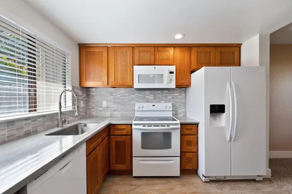$299,000 | 2413 Post Oak Lane, Sacramento, CA 95825