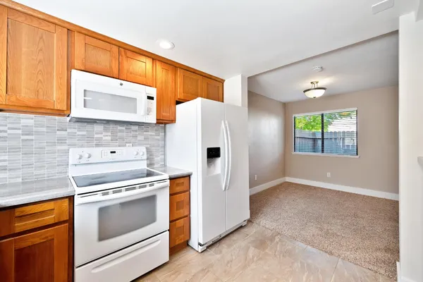 $299,000 | 2413 Post Oak Lane, Sacramento, CA 95825