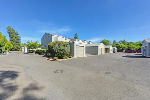 $299,000 | 2413 Post Oak Lane, Sacramento, CA 95825