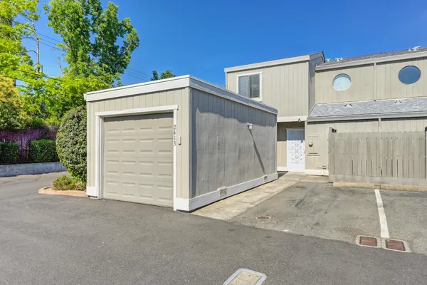 $299,000 | 2413 Post Oak Lane, Sacramento, CA 95825