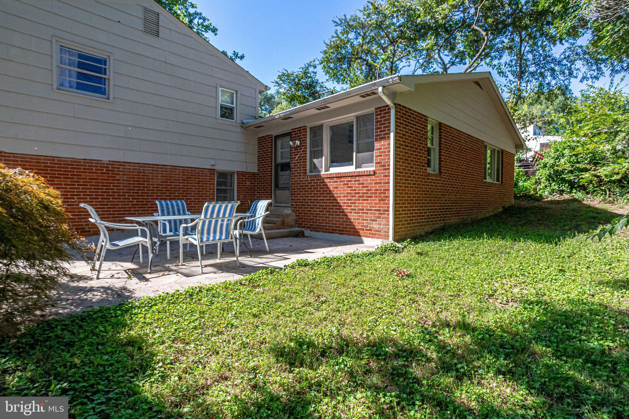 14049 Grayson Road Woodbridge, VA 22191 - Photo 27 of 31 Large Backyard with Patio