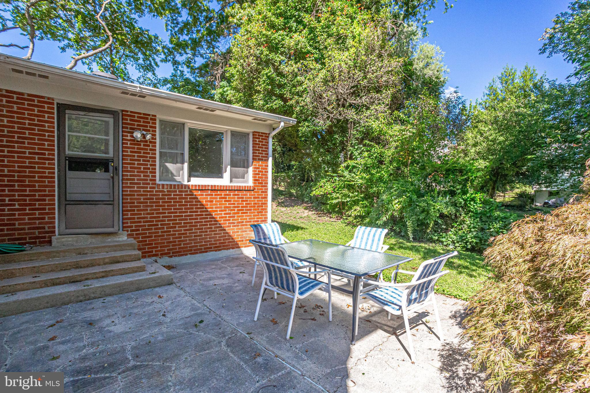 14049 Grayson Road Woodbridge, VA 22191 - Photo 28 of 31 Patio