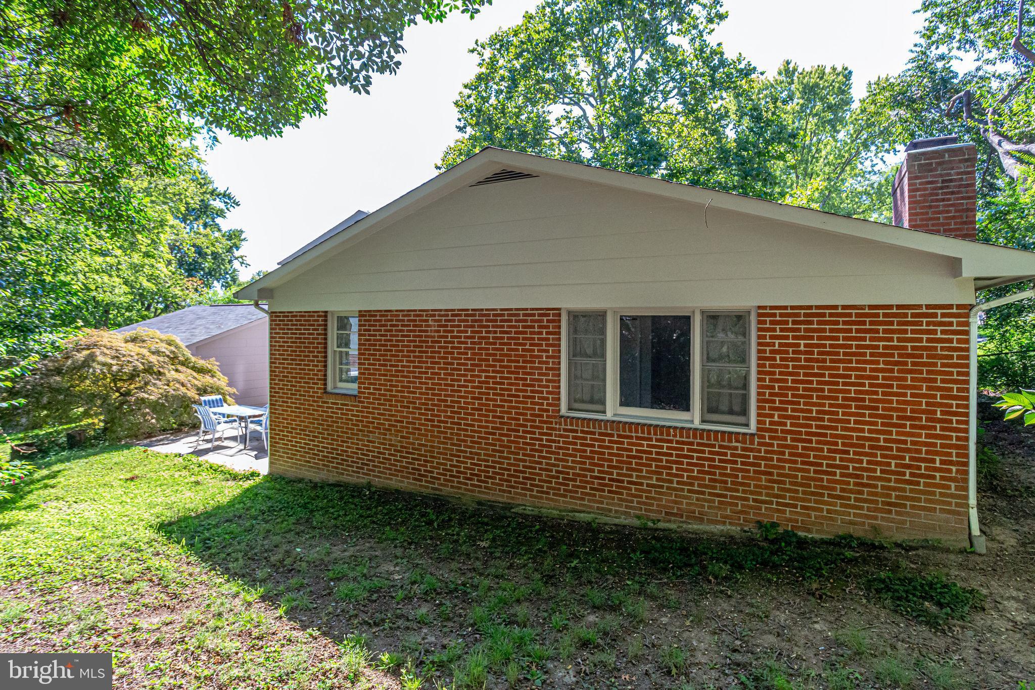 14049 Grayson Road Woodbridge, VA 22191 - Photo 31 of 31 Side View