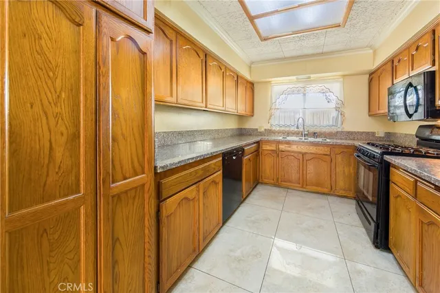 $899,000 | 19937 Parthenia Street, Northridge, CA 91324