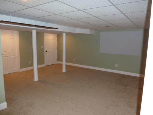 38W714 Old Homestead Road St. Charles, IL 60175 - Photo 9 of 16 an empty room with window