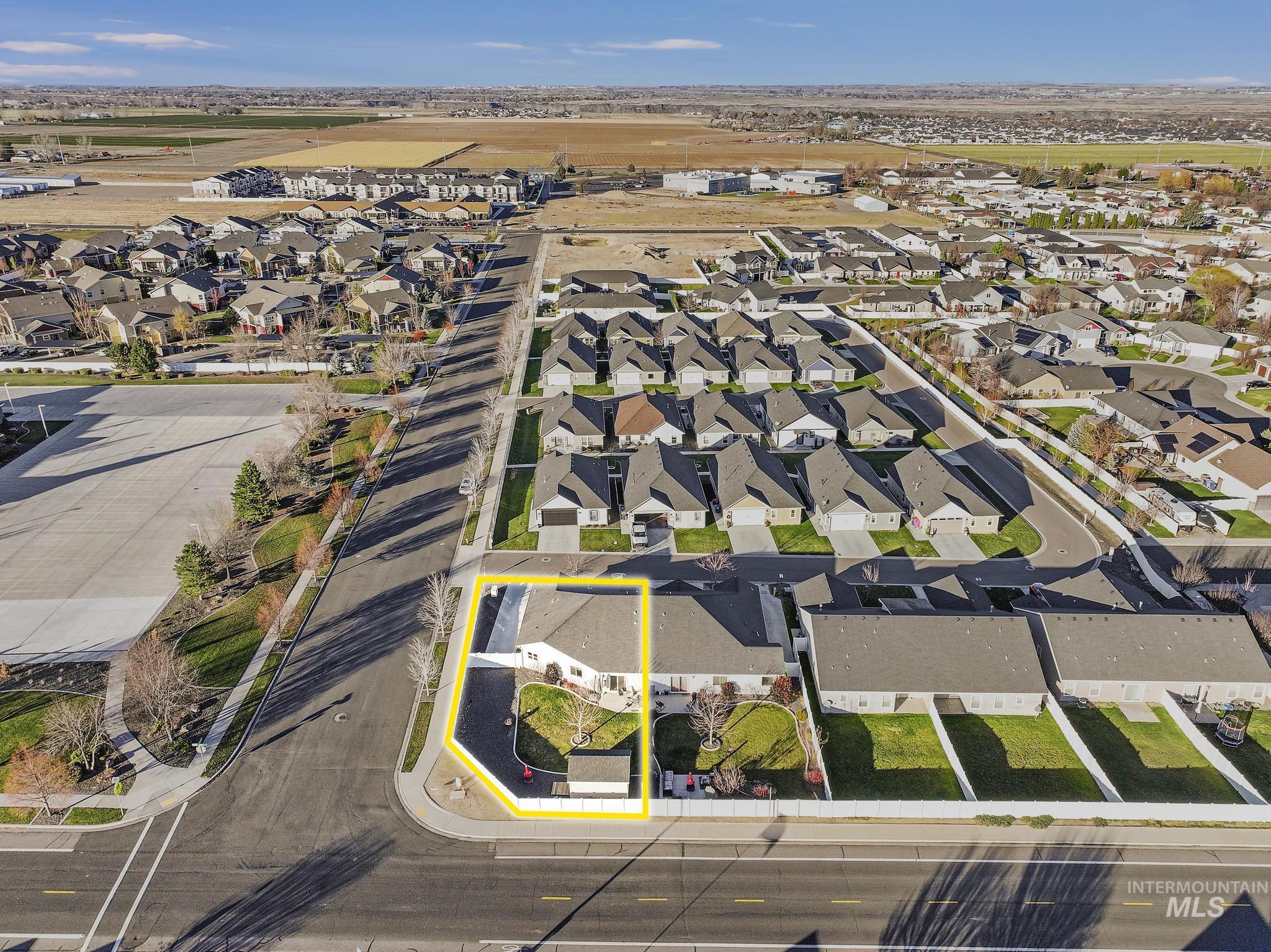 1087 Easy Avenue Twin Falls, ID 83301 - Photo 22 of 25 Aerial view of property and surrounding area with nearby suburban area