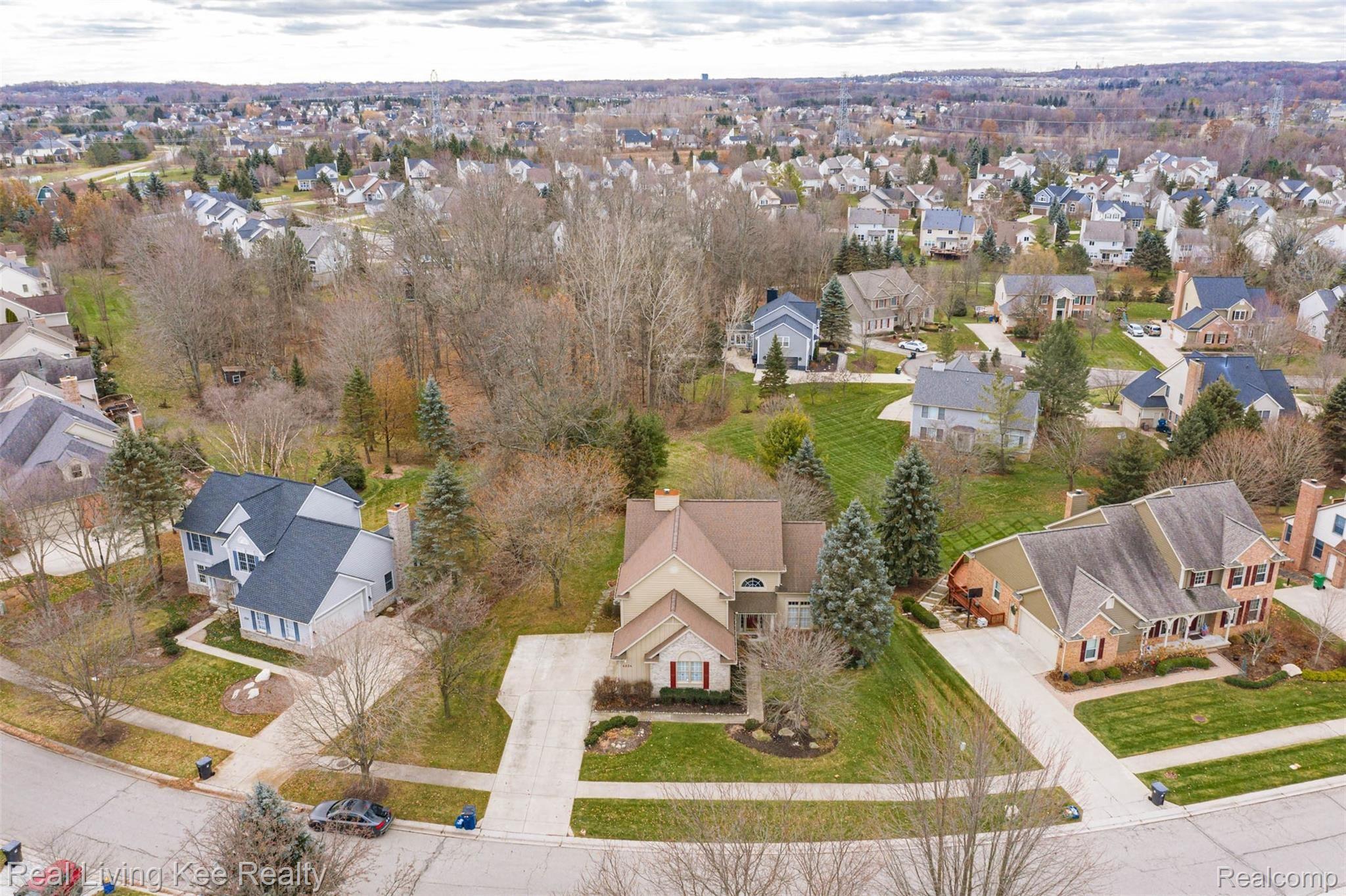 4234 Bold Meadows Rochester, MI 48306 - Photo 3 of 44 exterior-2.jpg