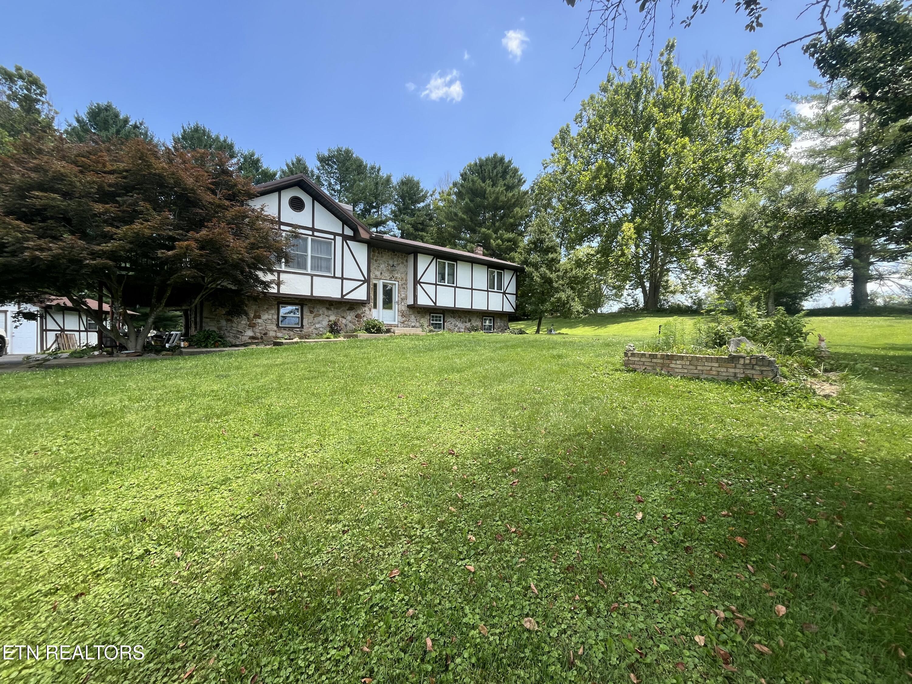 351 Reed Patch Road Jonesville, VA 24263 - Photo 4 of 57 IMG_0173
