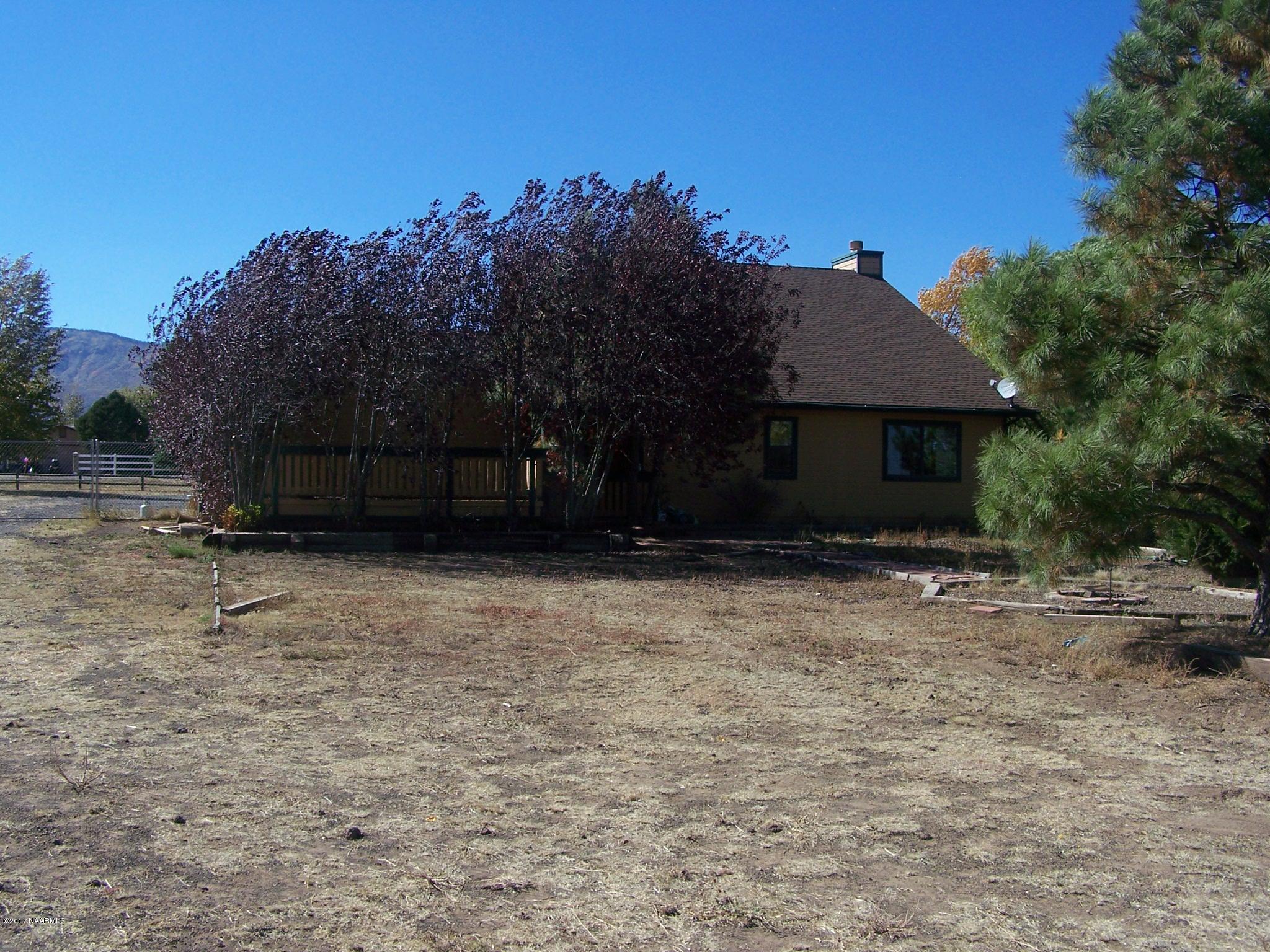 8565 Koch Field Road Flagstaff, AZ 86004 - Photo 3 of 18 100_5191