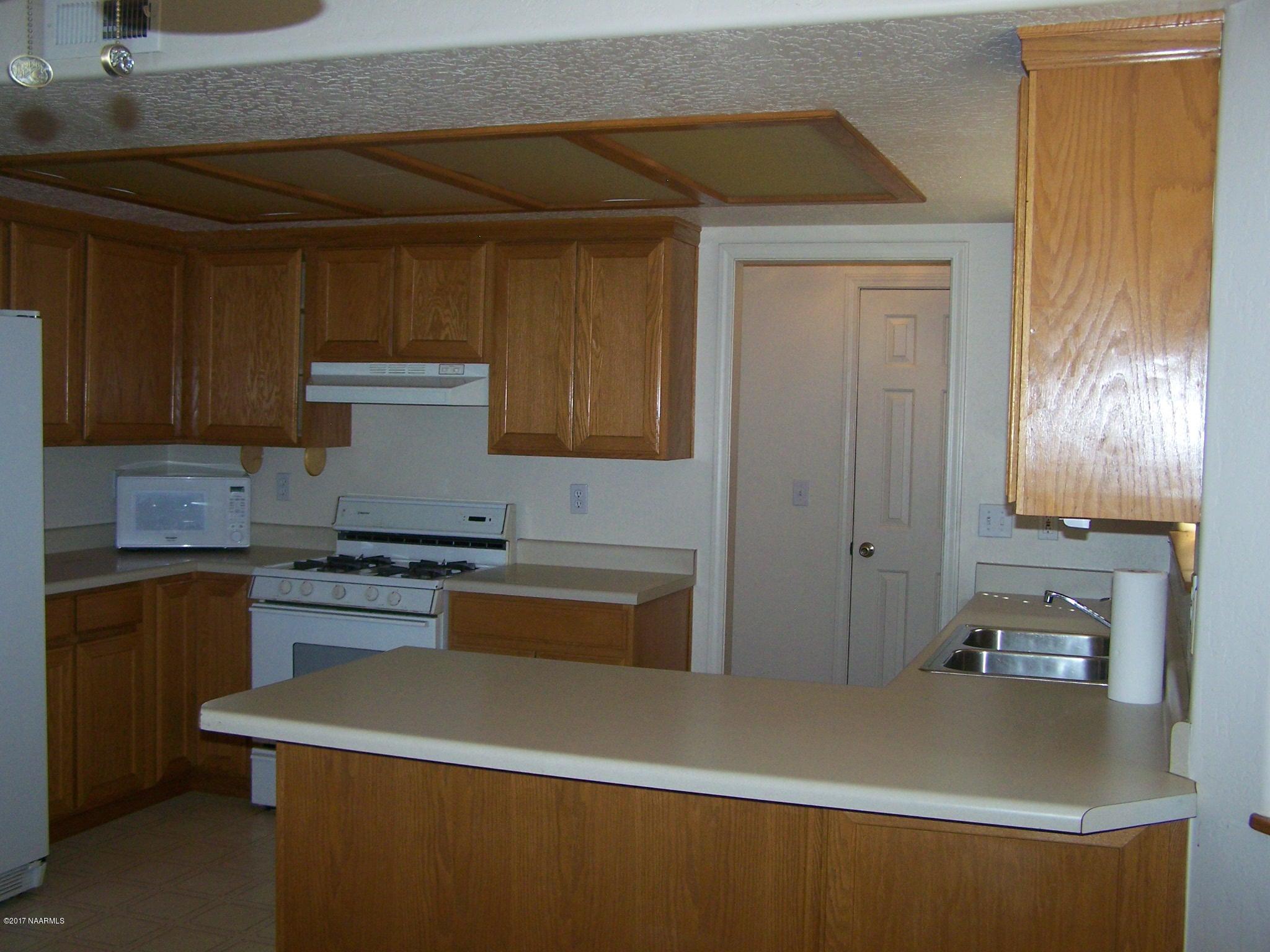 8565 Koch Field Road Flagstaff, AZ 86004 - Photo 7 of 18 100_5193