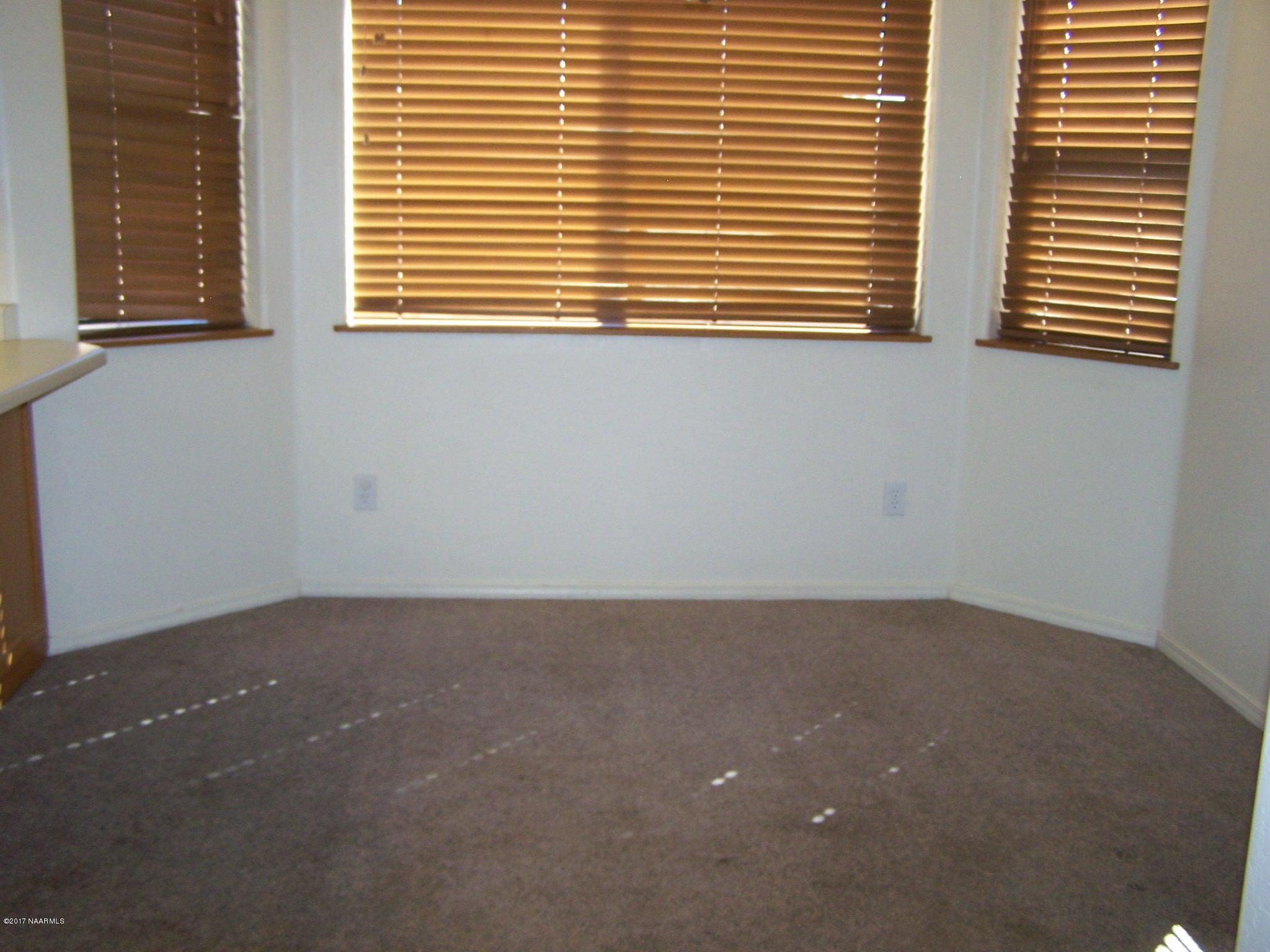 8565 Koch Field Road Flagstaff, AZ 86004 - Photo 9 of 18 100_5205