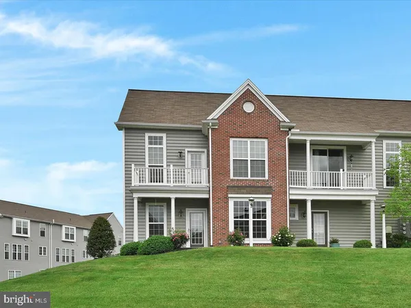 $2,200 | 615 Darby Court, Hummelstown, PA 17036