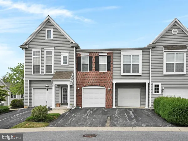 $2,200 | 615 Darby Court, Hummelstown, PA 17036