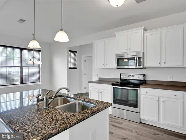 $2,200 | 615 Darby Court, Hummelstown, PA 17036