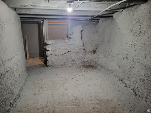 11 West Main Eureka, UT 84628 - Photo 28 of 48 Storage looking to stairway