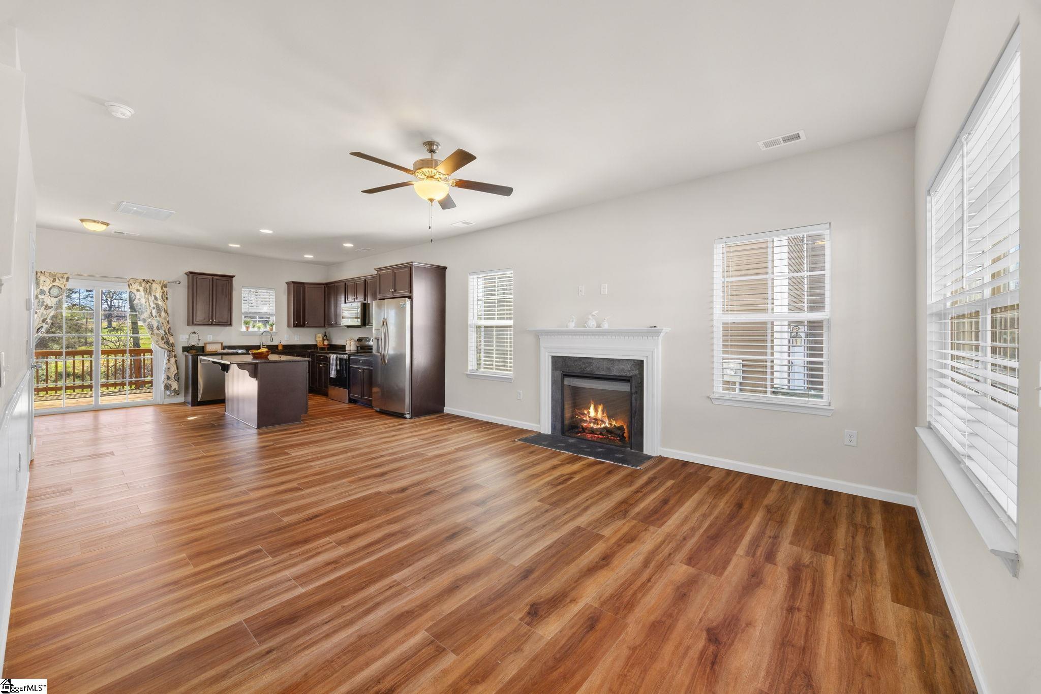 80 East Church Street Greer, SC 29651 - Photo 2 of 37