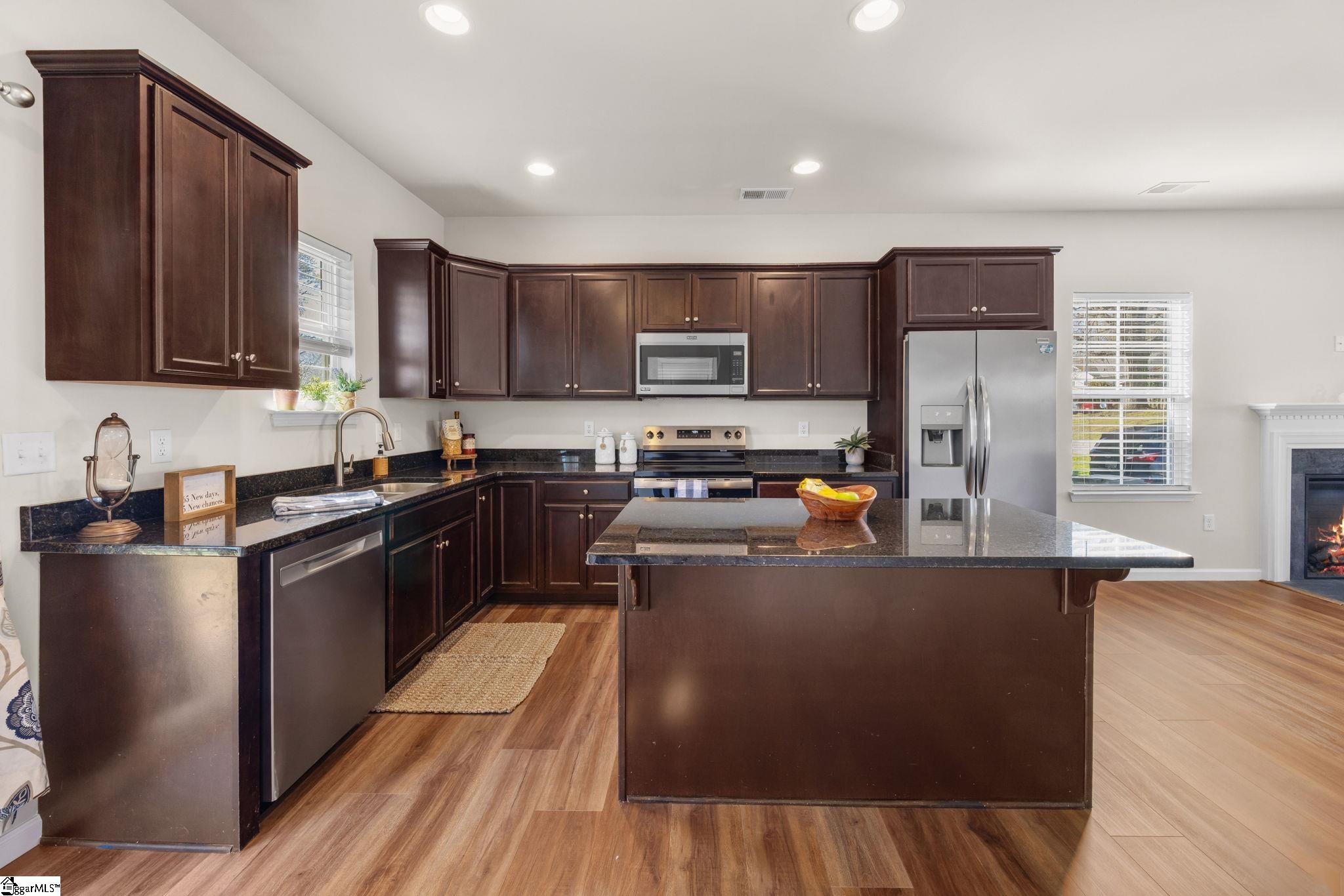 80 East Church Street Greer, SC 29651 - Photo 7 of 37