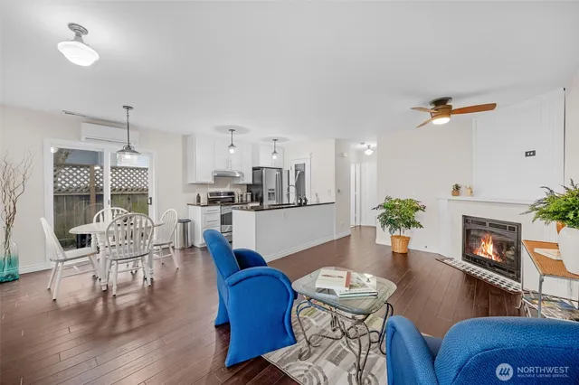 $599,500 | 2231 61st Street Southeast, Unit A, Everett, WA 98203