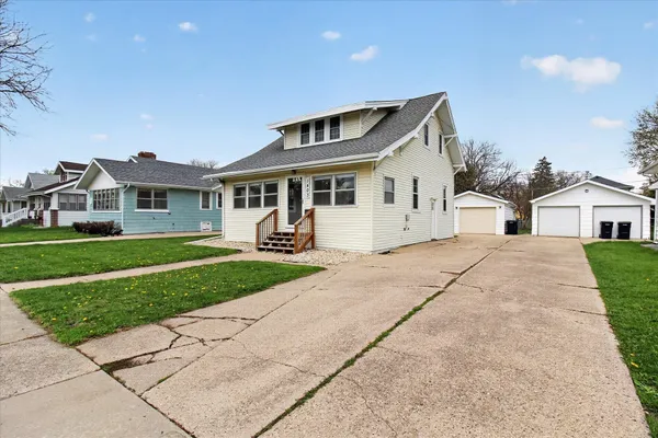 $264,900 | 1403 East Van Buren Street, Janesville, WI 53545